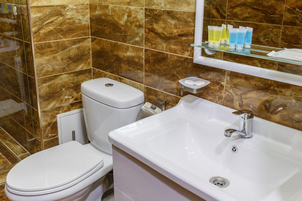 Astor Hotel & Spa Biškek Pokoj fotografie